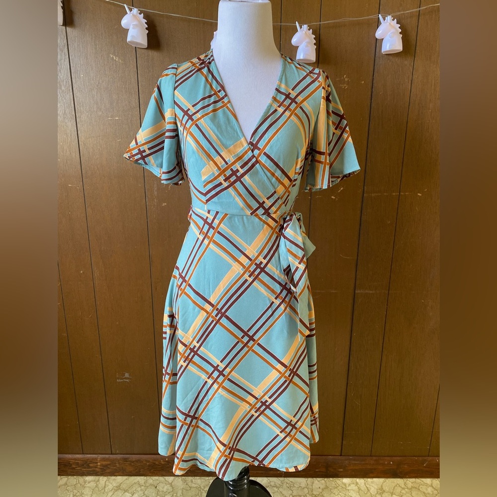 NWT Forever 21 plaid wrap dress